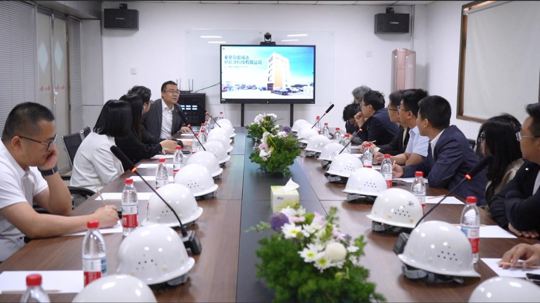 从“耗材焦虑”到“硬压突围”：宏成达如何破解光伏封装成本难题？