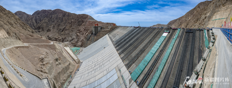【新疆日报】航拍新疆·航拍新发现丨世界最高混凝土面板砂砾石坝冲刺蓄水目标