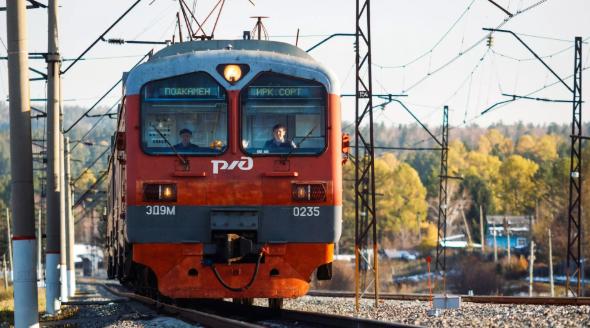 俄远东铁路局：2025年1-4月俄中边境口岸的进出口货运量增长1.5%