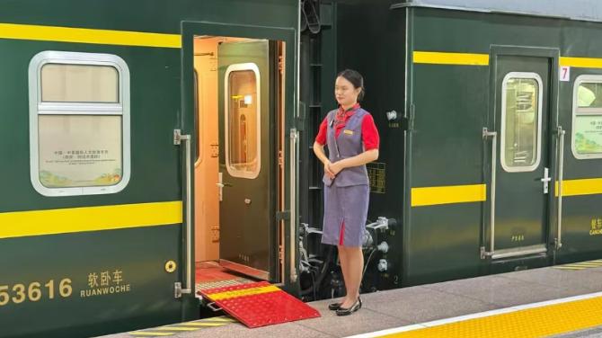 西安—阿拉木图旅游专列正式开行