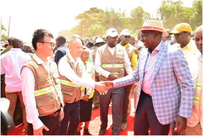 肯尼亚总统鲁托出席中石化石油工程建设RWC666道路工程开工仪式