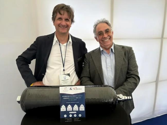 世界最轻储氢瓶诞生！罐体3.8公斤装氢11.5升