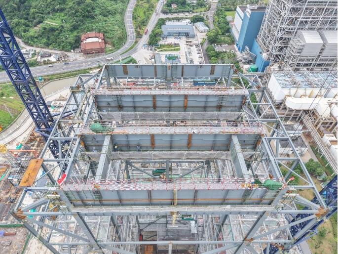 中国能建浙江院、浙江火参建的中煤玉环三期扩建工程5号机组锅炉大板梁全部吊装完成