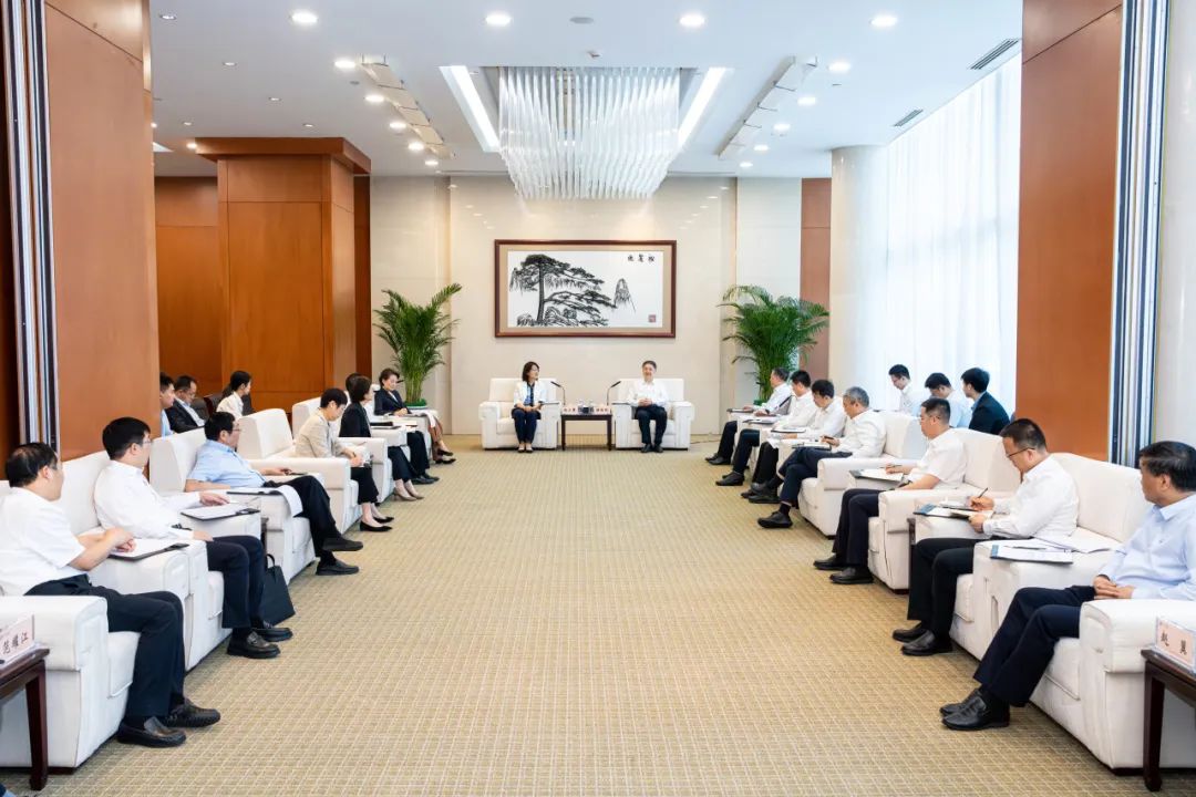围绕源网荷储等加大合作力度！温枢刚张文峰会见河南许昌市委书记杨小菁