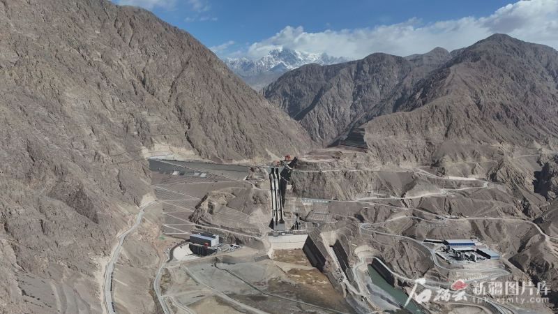 【新疆日报】节日期间，新疆项目建设劲头不减