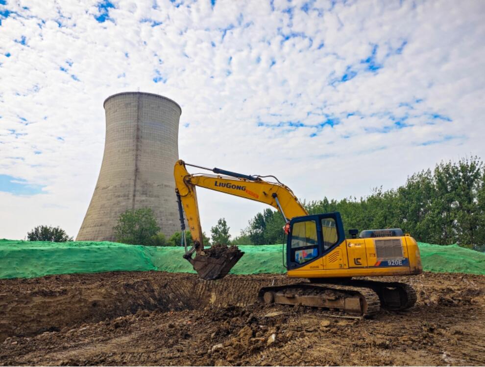 安徽淮南潘集采煤沉陷区一期100兆瓦光伏项目升压站主变基础开挖