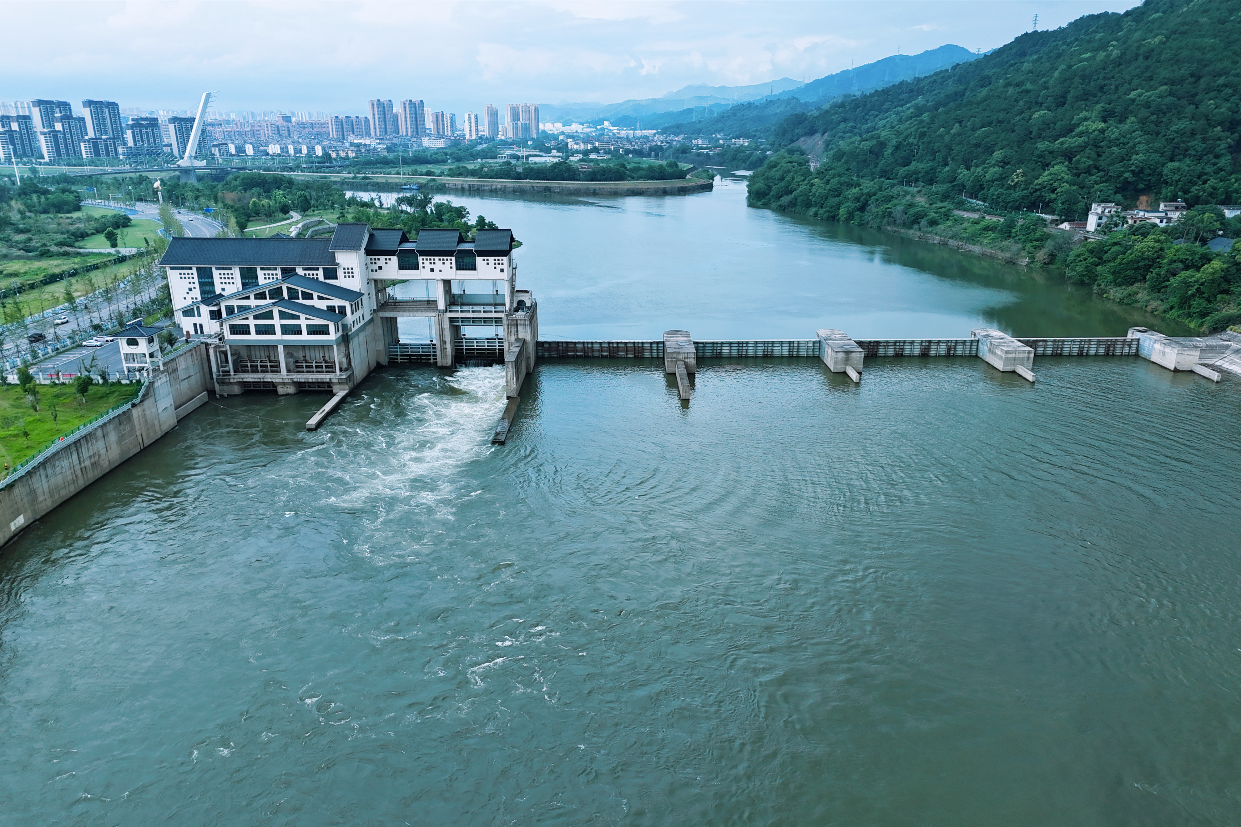 景德镇水利枢纽工程通过竣工验收