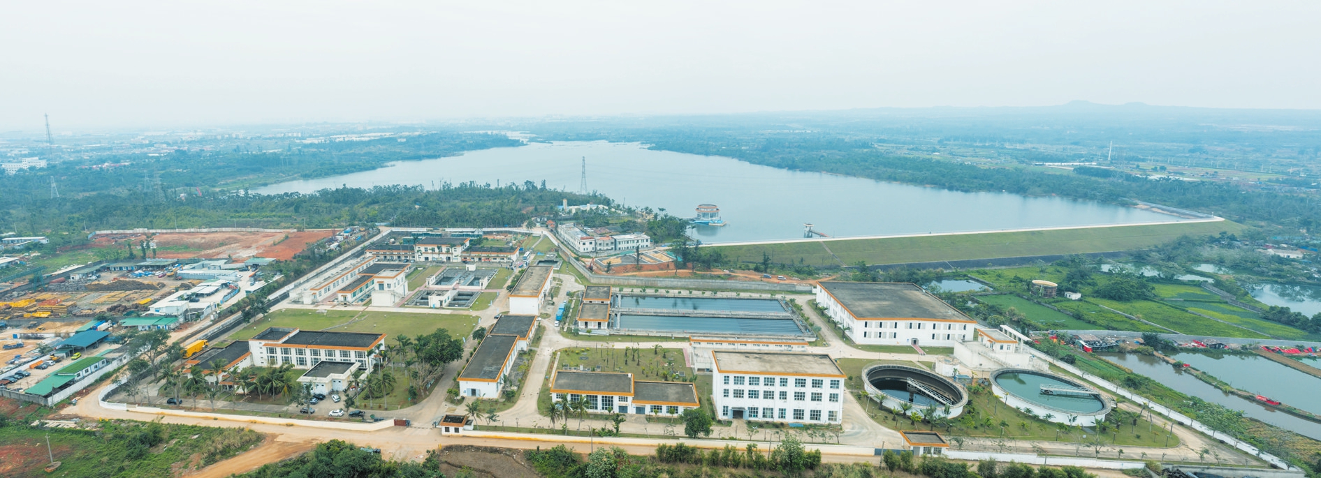 【海口日报】细“治”入“微”护碧水 大美椰城入画来 海口扎实推进“六水共治”各项工作