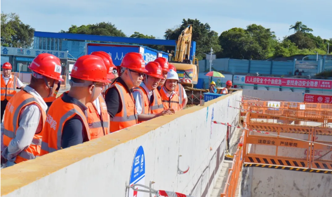 陈刚赴深圳检查督导重点项目履约工作并讲授专题党课