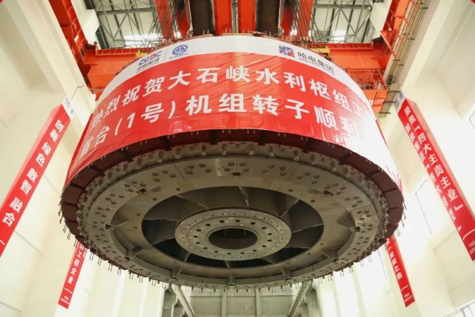 “天山第一吊”成功！