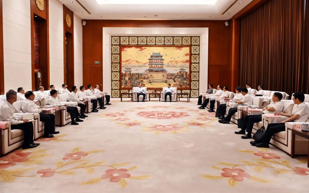 丁焰章拜会江西省委副书记、省长叶建春