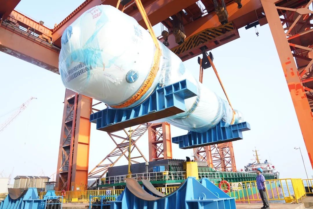 哈电集团公司承制三代核电CAP1000蒸汽发生器顺利发运