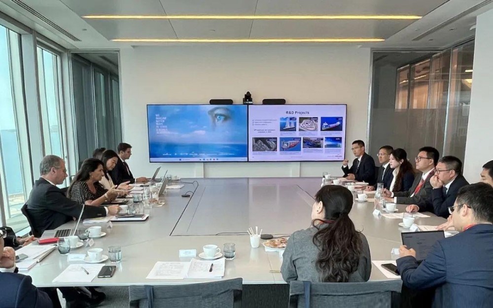 上海电气与达飞集团共探绿色航运合作新路径