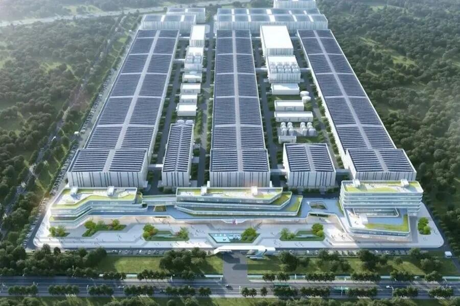 江苏淮安15GWh智慧储能电池项目首吊成功!