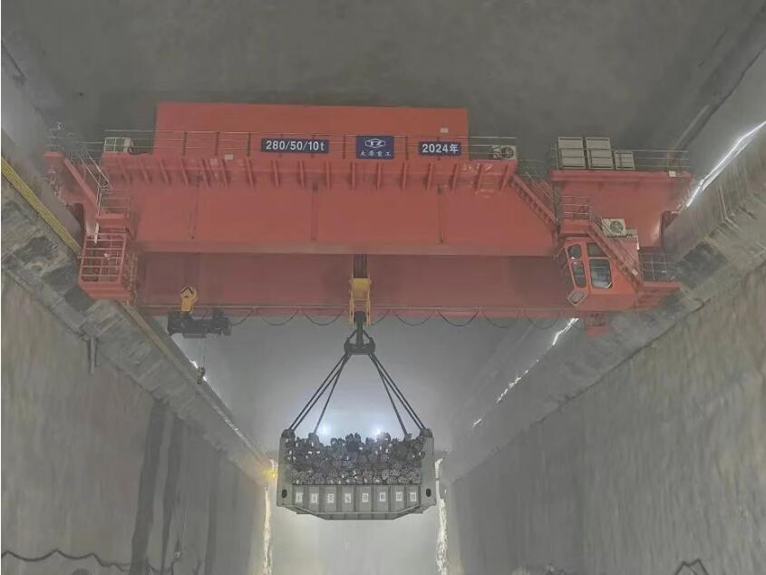 平坦原抽水蓄能电站主厂房桥机负荷试验顺利完成