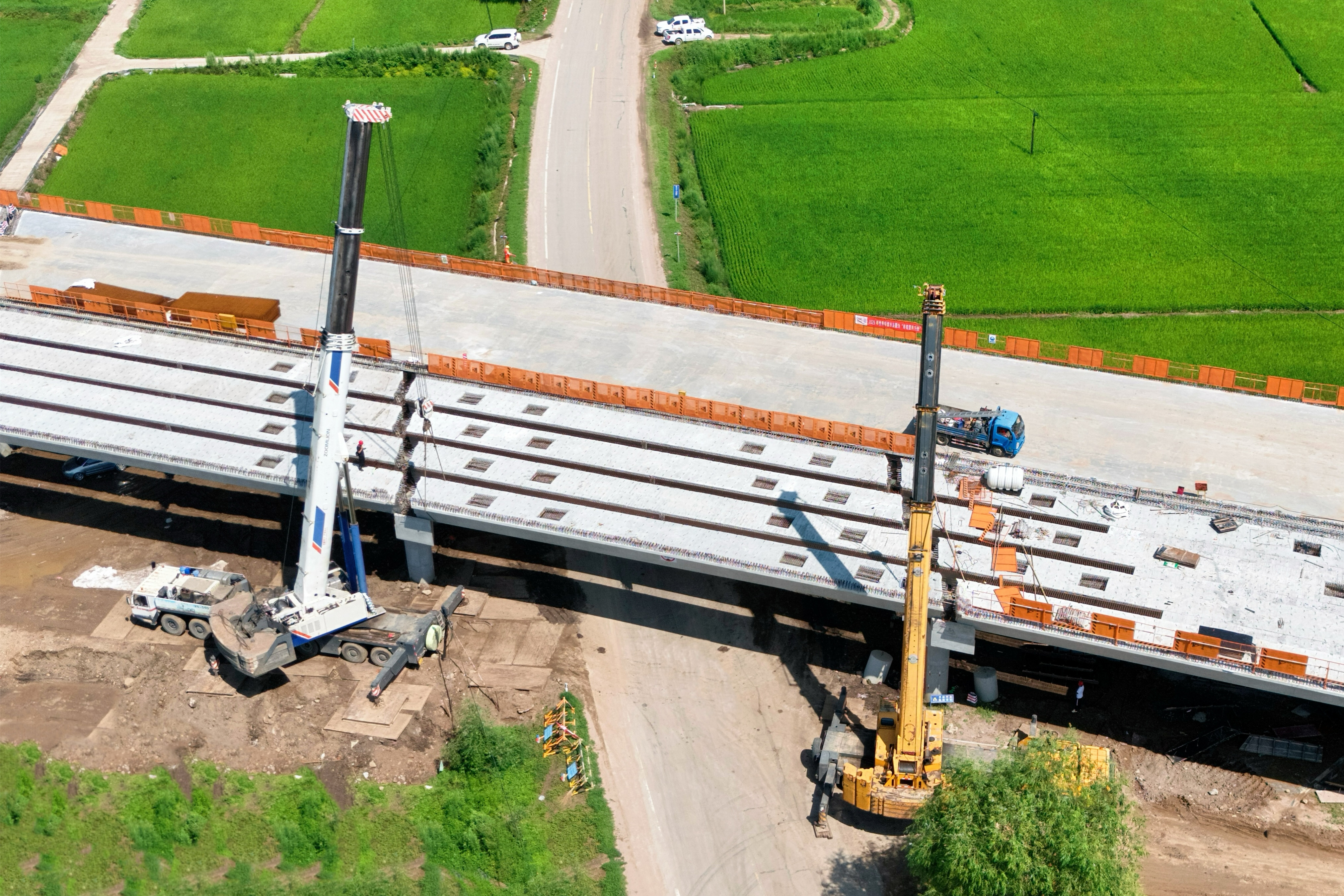 铁科高速凤方段全线贯通