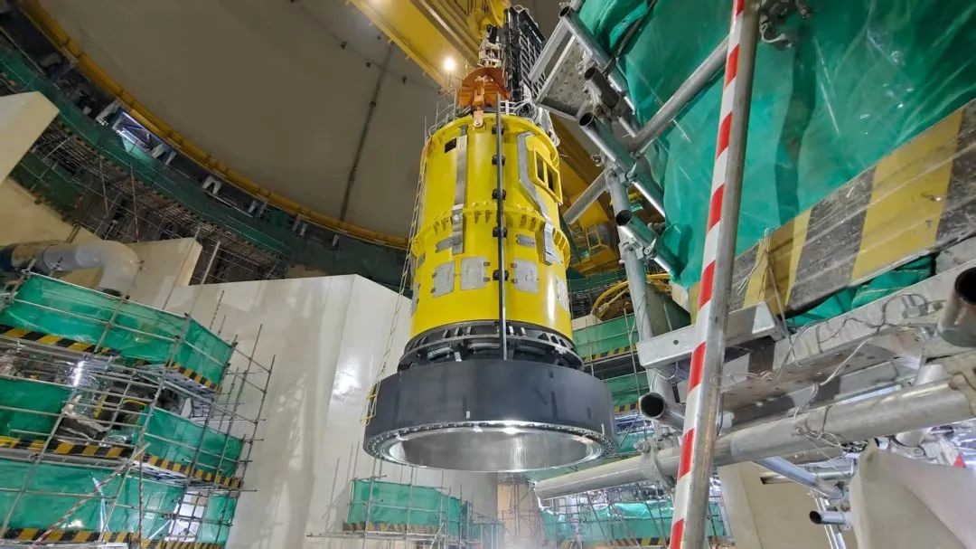 华能海南昌江核电二期3号机组反应堆压力容器扣盖及螺栓拉伸工作圆满完成