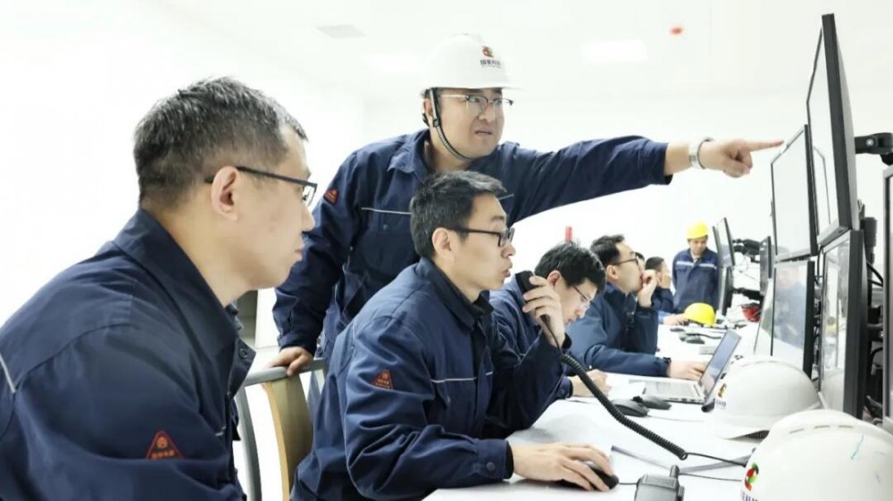 大安三问 | “氢涌”PEM制氢团队在大安现场如何“零距离”攻坚?