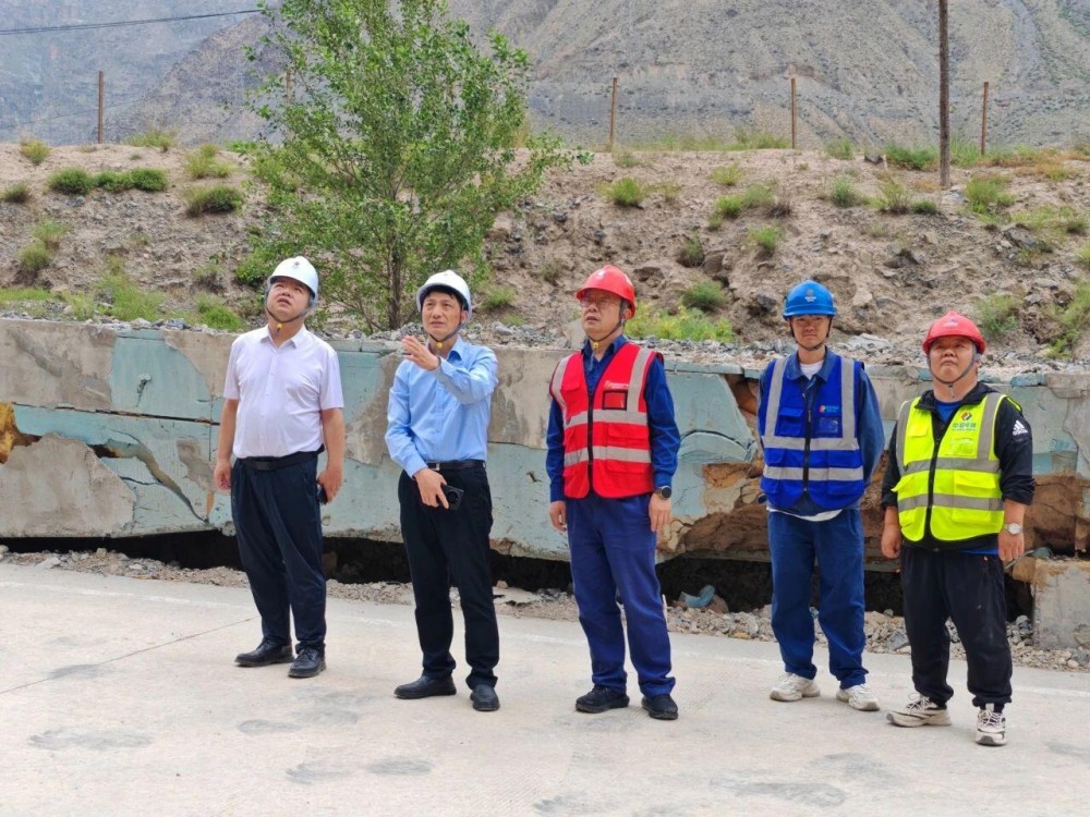 姚小彦到拉西瓦发电分公司调研