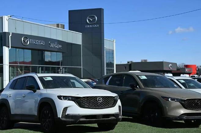 马自达陷入巨亏