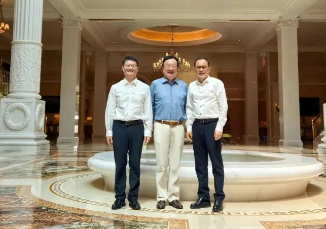 中国长安汽车集团董事长，拜访任正非