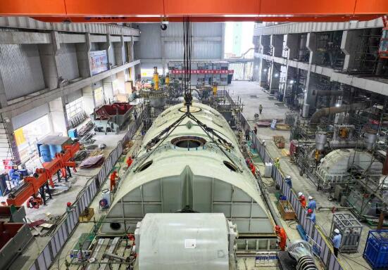 中国能建浙江院参与联合总承包、浙江火电承建的台二电厂二期项目3号机组汽轮机扣缸顺利完成