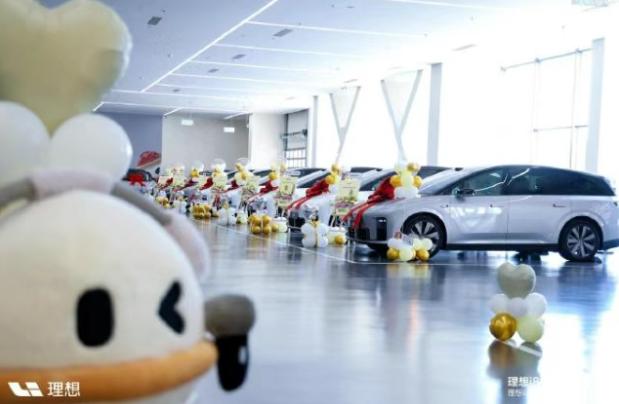 六座纯电SUV理想i8开启交付