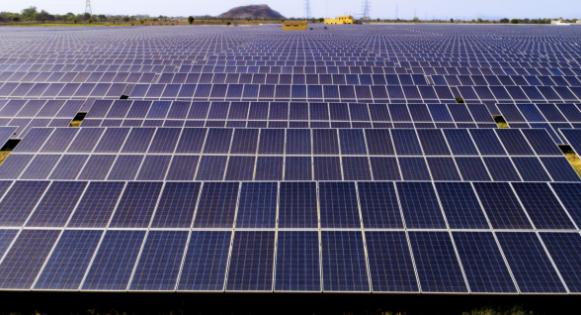 2025年上半年印度太阳能项目装机容量达18吉瓦