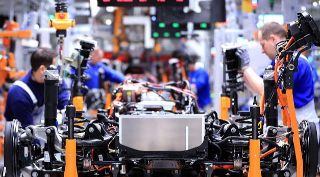 遭美国关税冲击，德国汽车业裁员超5万