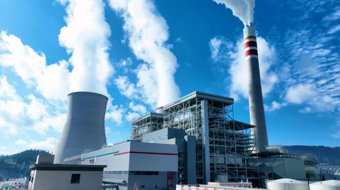 世界首台套660兆瓦超超临界双拱型燃煤机组投运