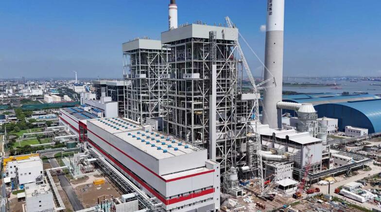 中国能建江苏电建一公司承建的国能常州2×100万千瓦机组扩建项目4号机组首次并网成功