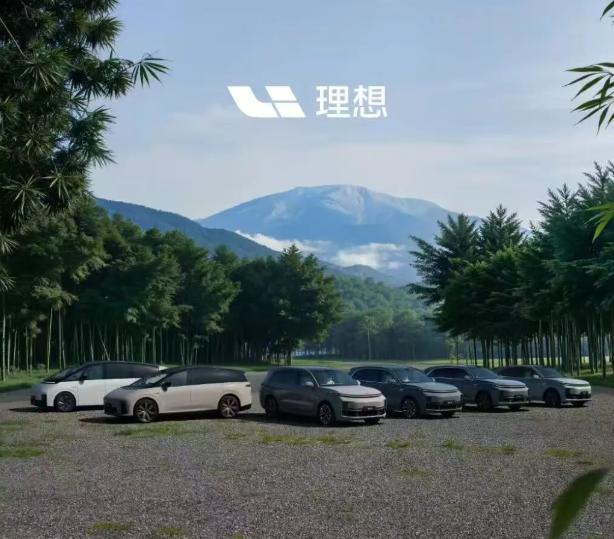 理想汽车发布2025年第二季度财报，营收302亿元，净利润增长 69.6%