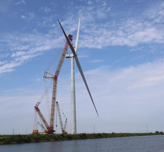 单机年发电量1亿度！全球最大海上风电机组完成吊装