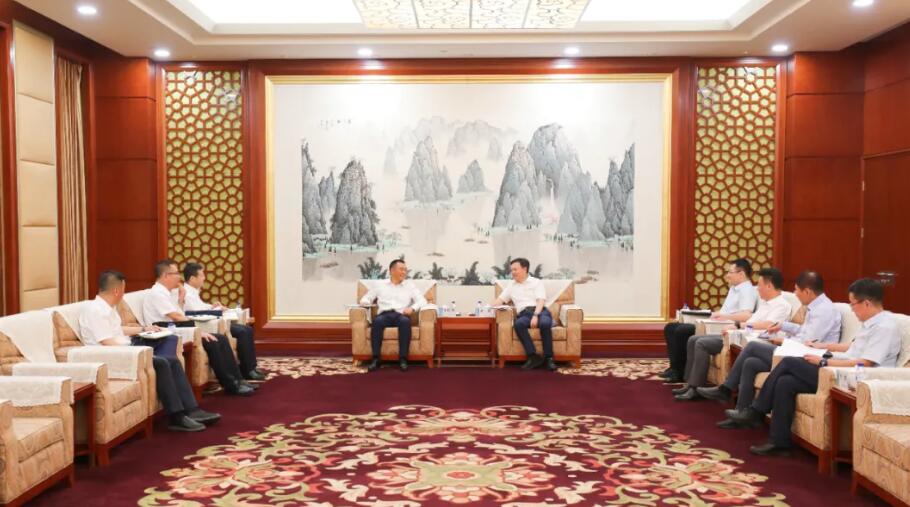 王明策、薛景岩拜会国家电网公司东北分部黄震、王斌