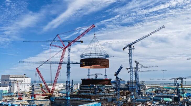 石岛湾扩建一期工程1号核岛钢衬里筒体模块吊装全面收官