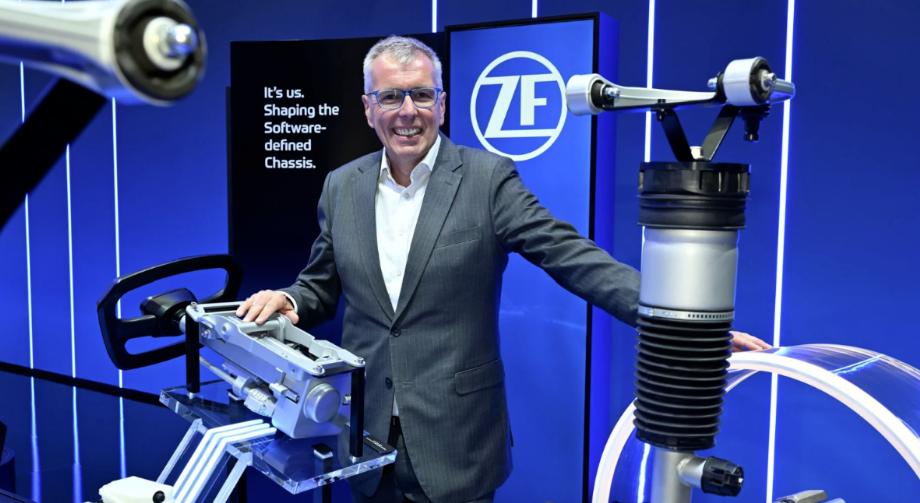 采埃孚集团首席执行官离职