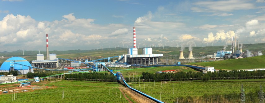 北疆草原奏响绿能交响