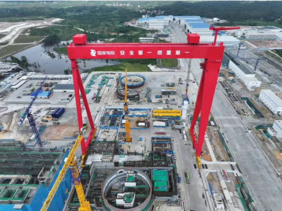 广东廉江核电1号机组首台蒸汽发生器精准就位