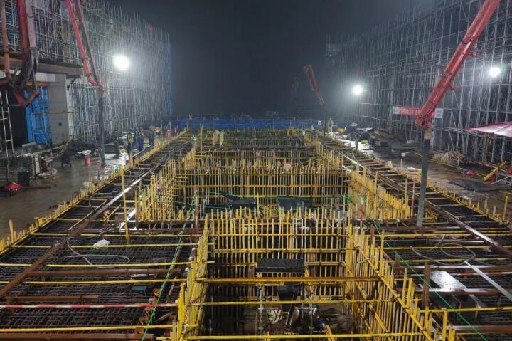 中煤永城2×1000MW高效超超临界机组工程二号主厂房汽轮机基座浇筑完成