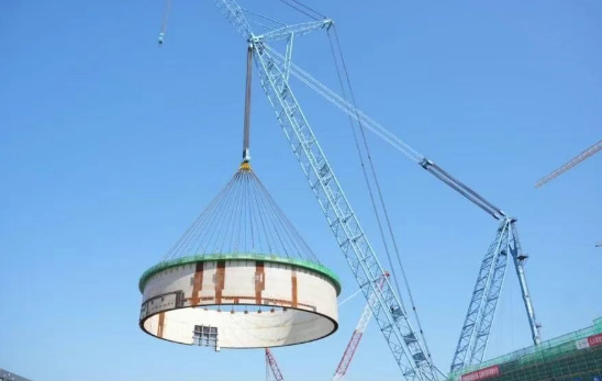 辽宁徐大堡核电厂1号机组SC结构6-8层模块吊装就位