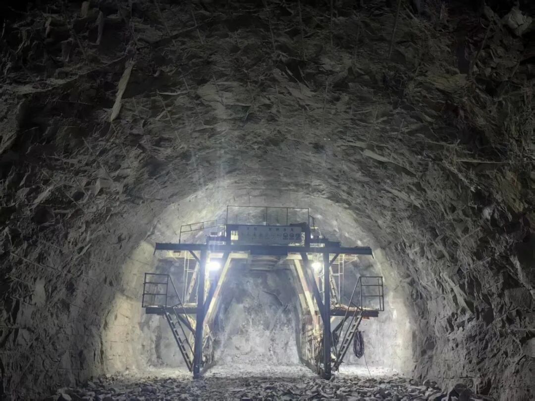 广西桂林灌阳抽水蓄能电站上下库连接道路流浦园1号隧道提前贯通