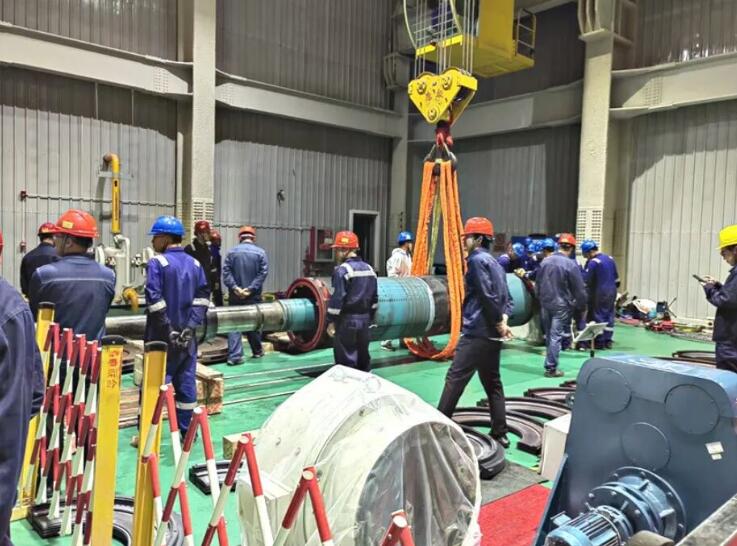 北京通州北燃#1汽机发电机抽转子顺利完成