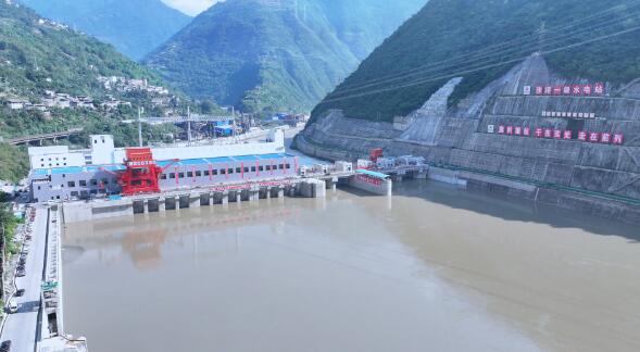 中国能建葛洲坝一公司参建的沙坪一级水电站首台机组完成72小时试运行