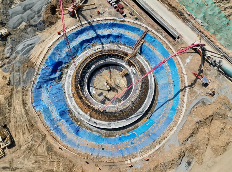 国投湄洲湾第三发电厂2×660MW机组项目烟囱“出零米”