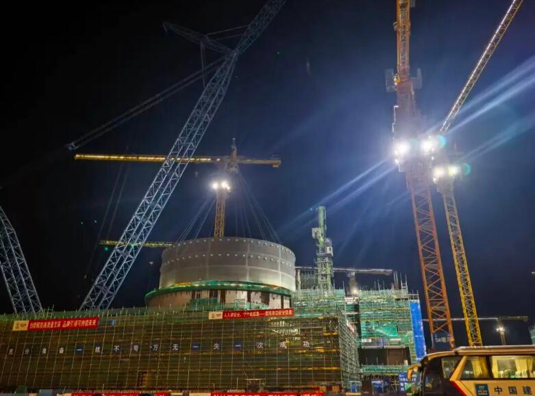 徐大堡核电厂1号机组核反应堆厂房钢制安全壳二环顺利吊装就位