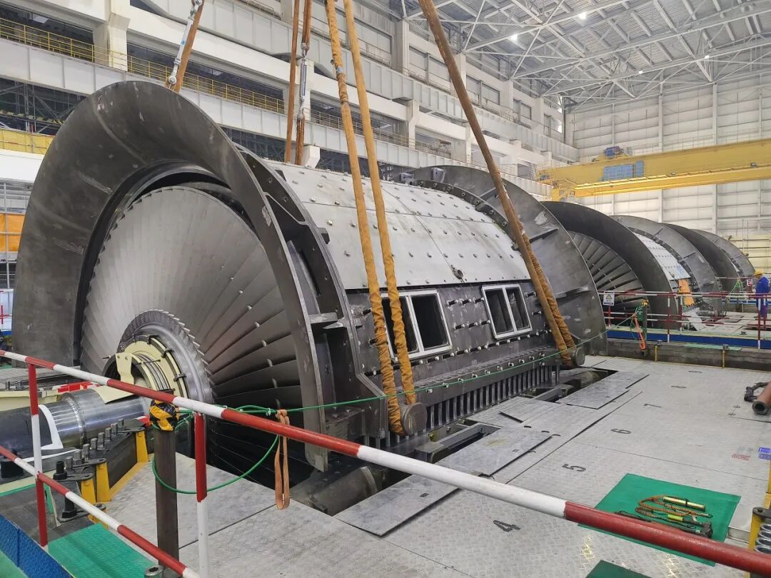 田湾核电站8号机组汽轮机扣缸顺利完成