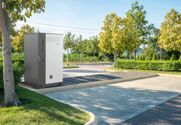 施耐德电气推出新型工商业电池储能系统