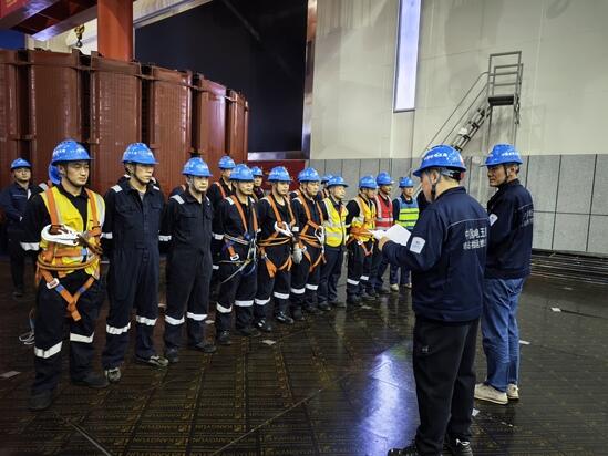 江苏溧阳抽水蓄能电站6号机组转子回装完成