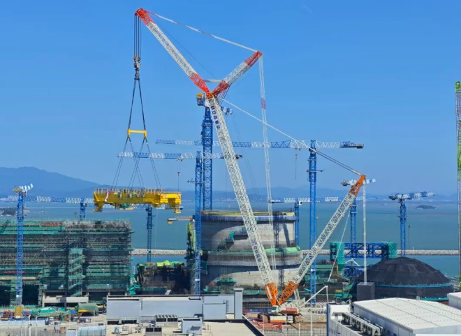 漳州核电3号机组环吊桥架整体吊装就位