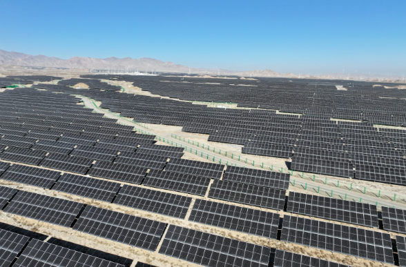 中国甘肃景泰光伏项目并网发电